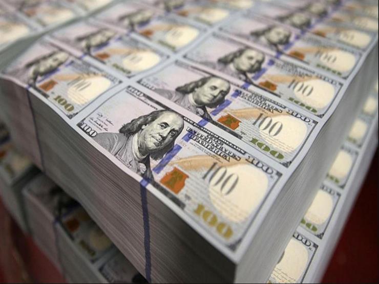 انخفاض الدولار أمام الجنيه في البنك الأهلي خلال بداية التعاملات اليوم الخميس