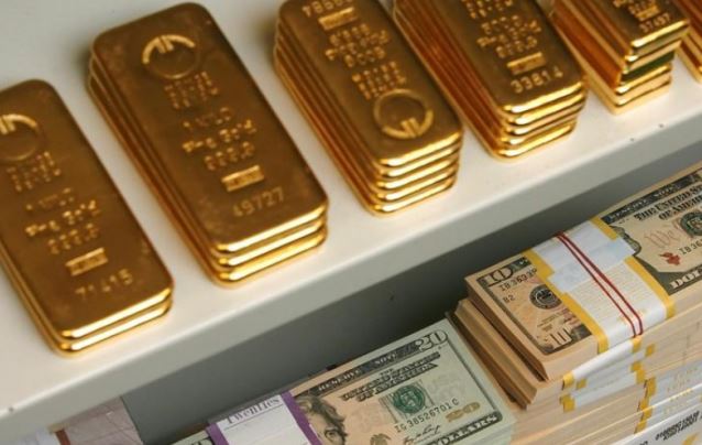 مع صعود الدولار الأمريكي.. تراجعت أسعار الذهب