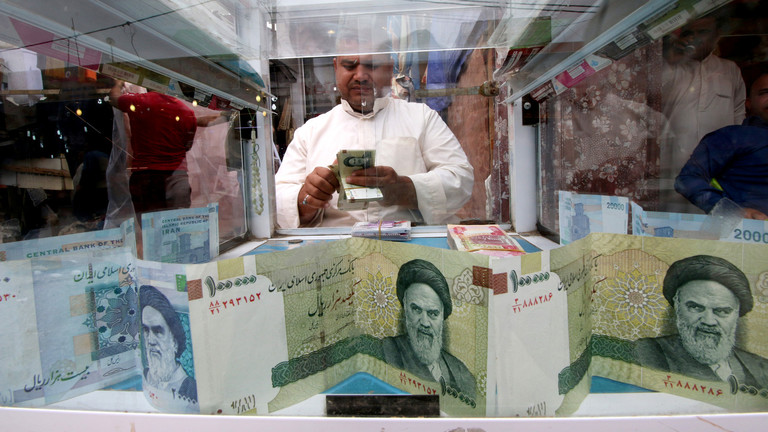 إيران تبحث عن بدائل لتعويض إيرادات النفط